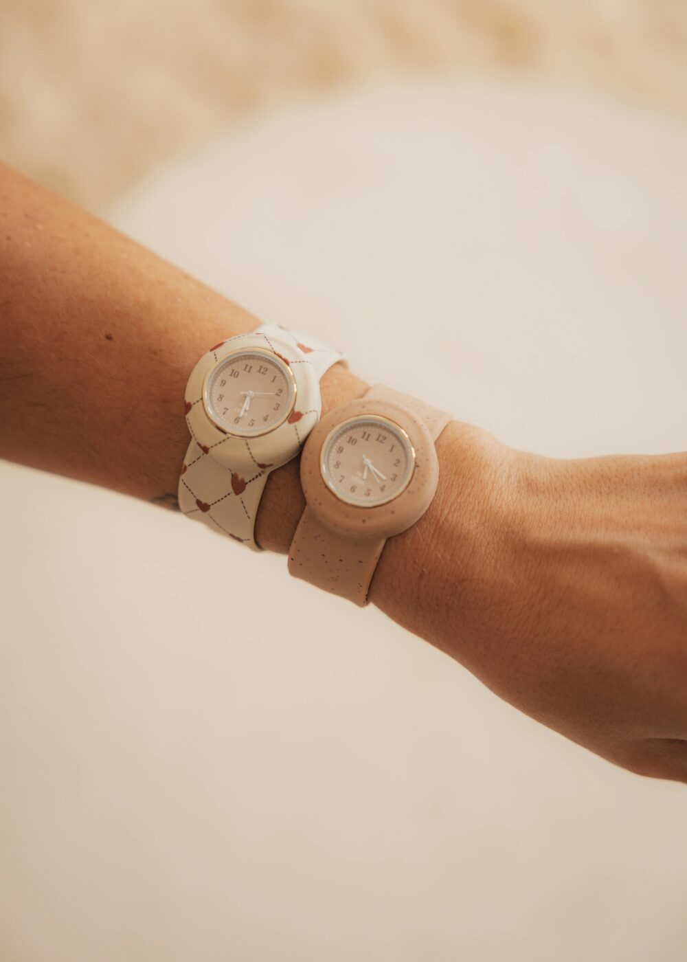 MRS ERTHA vaikiškas laikrodis CLOUDY BLUSH