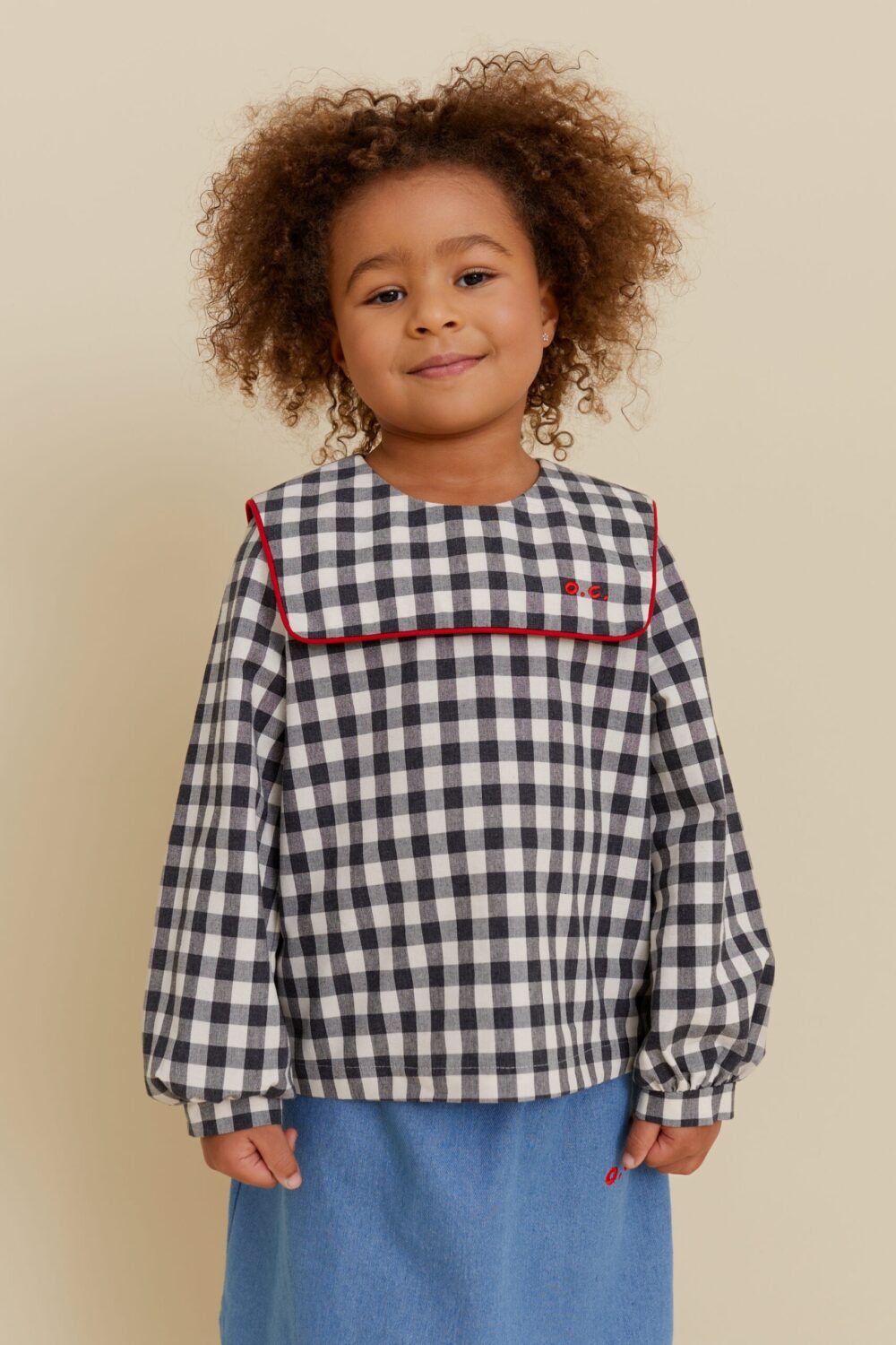 OXOX CLUB palaidinė su apykakle