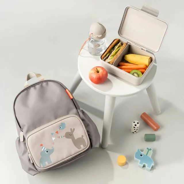 Naujas sezonas – nauji atradimai 🎒 Pasirūpinkite, kad jūsų mažylis į darželį keliautų pasiruošęs. 
Stilingos kuprinės, gertuvės ir minkšti draugai laukia bunnytail.lt 🌸

🤍🤍🤍🤍
Mus rasite adresu: Bažnyčių g. 3, Tauragė
www.bunnytail.lt

 #bunnytailtaurage #backtoschool #vaikiskakuprine #krautuvelevaikamsbunnytail #rugsejo1oji #mokyklinekuprine #laikasimoykla #darzelis #minikuprine #kuprineidarzeli #vaikiskagertuve